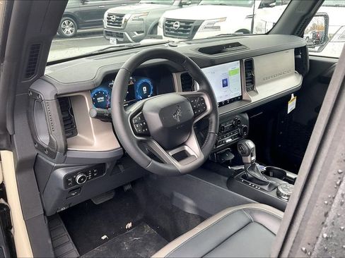 New 2025 Ford Bronco Outer Banks image 6