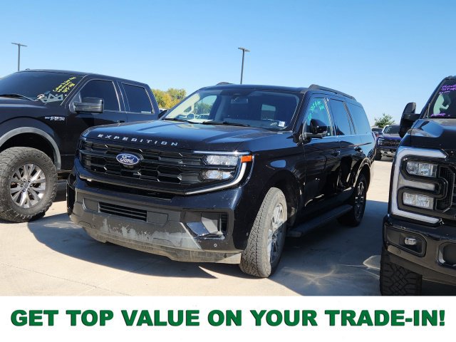 Used 2025 Ford Expedition Active AWD/4WD image 1