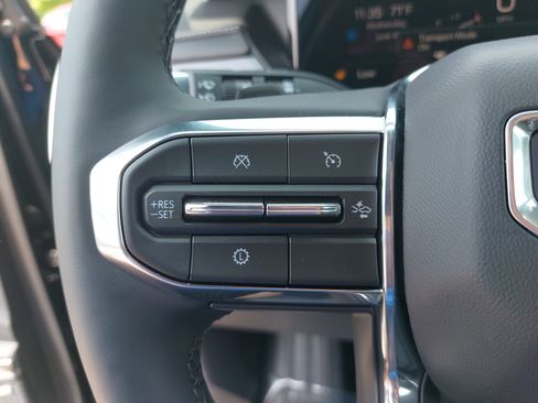 New 2025 GMC Acadia Elevation image 19