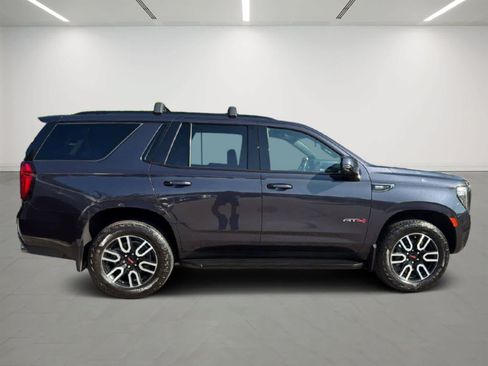 Used 2024 GMC Yukon AT4 w/ Technology Package AWD/4WD image 5