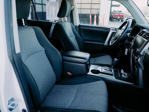 Used 2021 Toyota 4Runner SR5 image 14