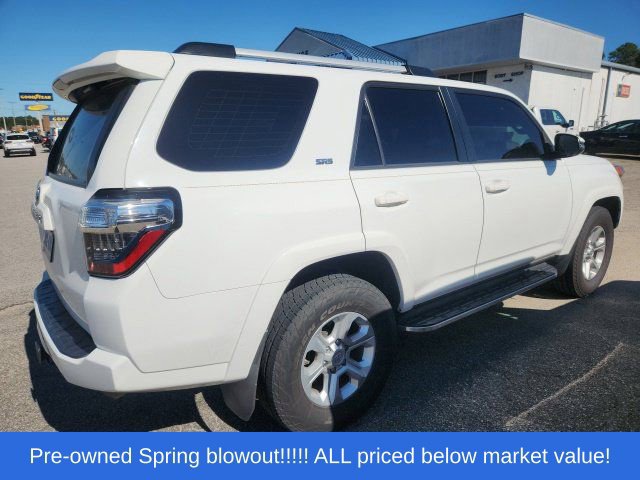 Used 2021 Toyota 4Runner SR5 Premium w/ Moonroof Package RWD image 4