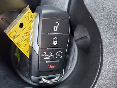 Used 2025 RAM 2500 Laramie image 24