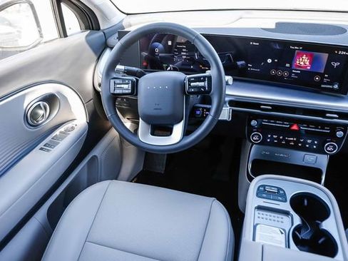 New 2026 Hyundai Ioniq 9 SEL AWD/4WD image 17