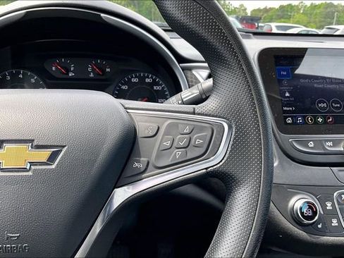 Used 2024 Chevrolet Malibu LT FWD image 12