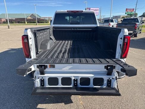 Certified 2025 GMC Sierra 3500 Denali w/ Denali Reserve Package image 12