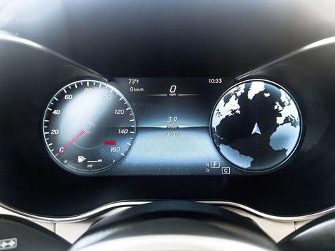 Used 2020 Mercedes-Benz GLC 300 image 17