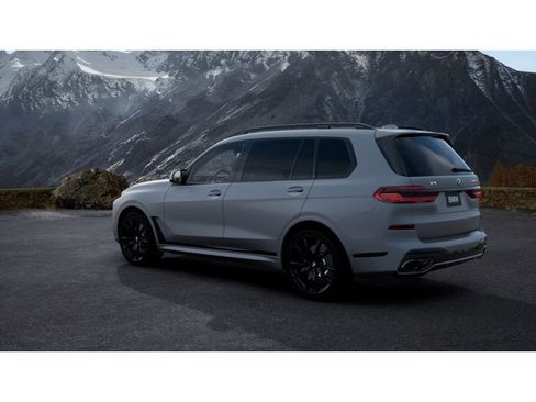 New 2027 BMW X7 M60i AWD/4WD image 2