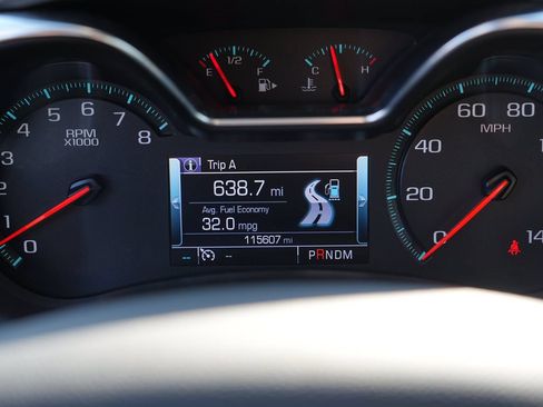 Used 2015 Chevrolet Impala LT FWD image 28