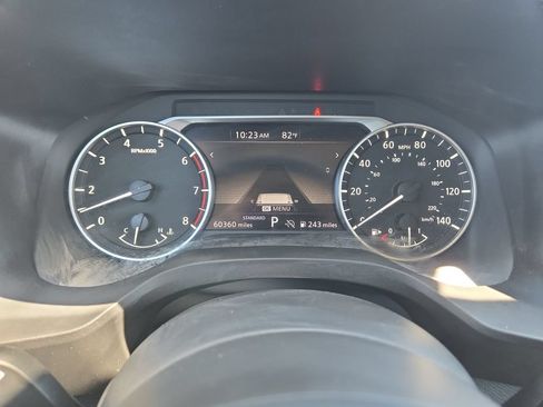 Used 2024 Nissan Rogue SV FWD image 14