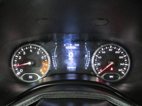 Used 2018 Jeep Renegade Latitude image 17