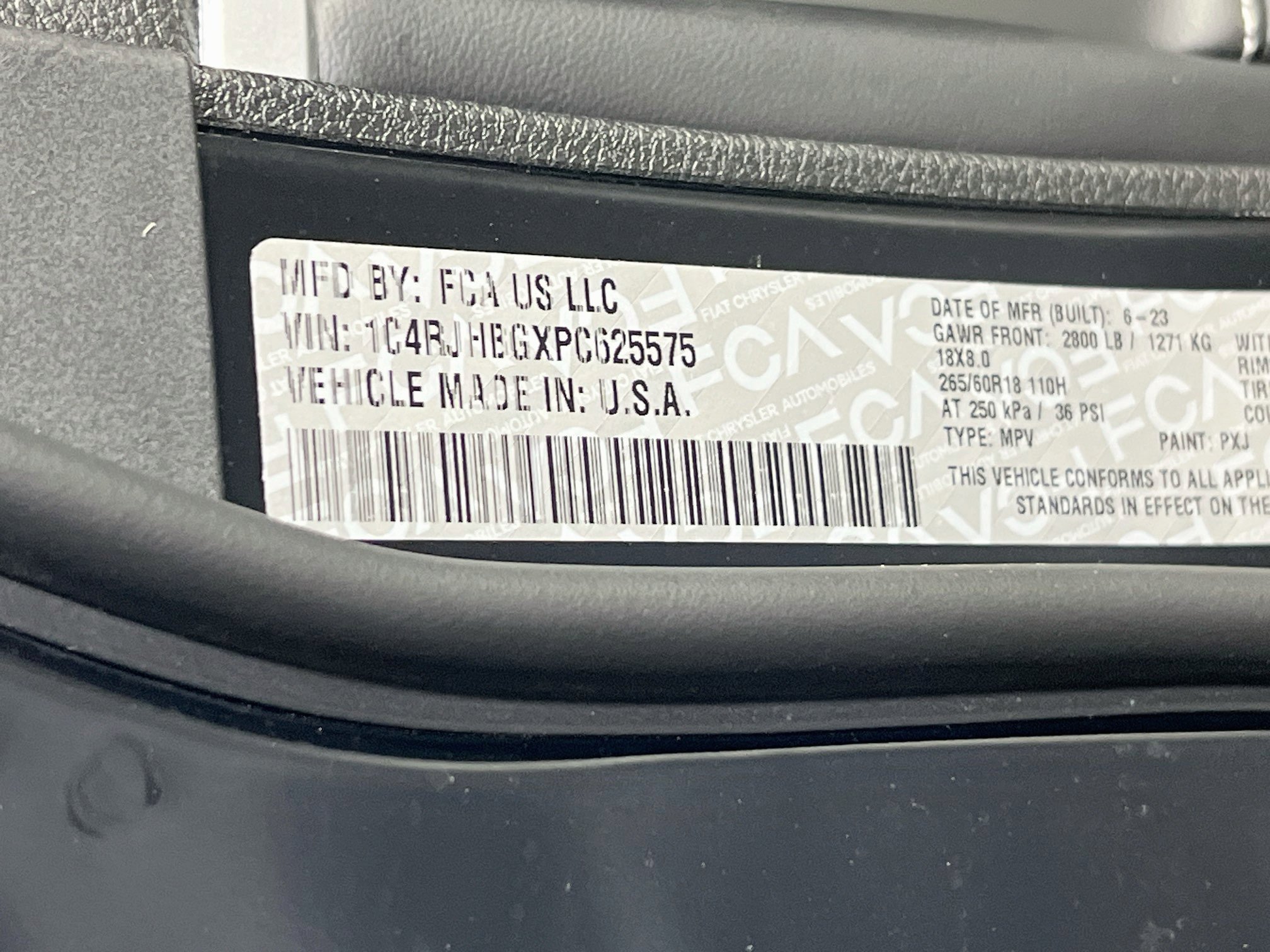 Used 2023 Jeep Grand Cherokee Limited AWD/4WD image 32