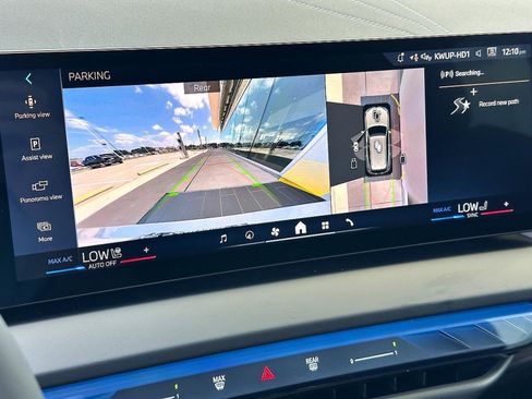 New 2025 BMW X3 xDrive30i w/ Premium Package image 15