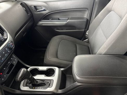 Used 2018 Chevrolet Colorado LT w/ LT Convenience Package image 21