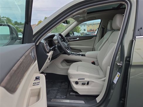 New 2026 Volkswagen Atlas SEL Premium R-Line AWD/4WD image 11