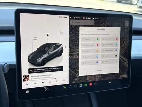 Used 2022 Tesla Model Y Performance AWD/4WD image 22