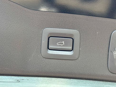 Used 2018 MAZDA CX-5 Touring w/ Preferred Equipment Package image 12