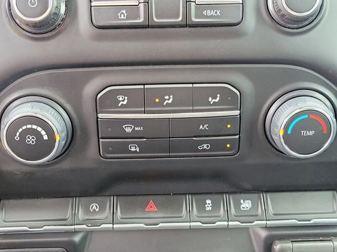 Used 2020 Chevrolet Silverado 3500 LT AWD/4WD image 29