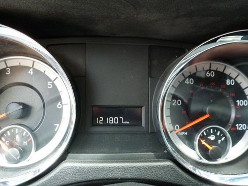 Used 2016 Dodge Grand Caravan SE w/ Quick Order Package 29E SE FWD image 16
