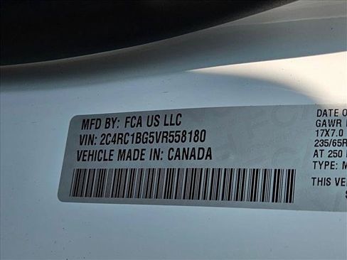 New 2027 Chrysler Pacifica Select FWD image 17