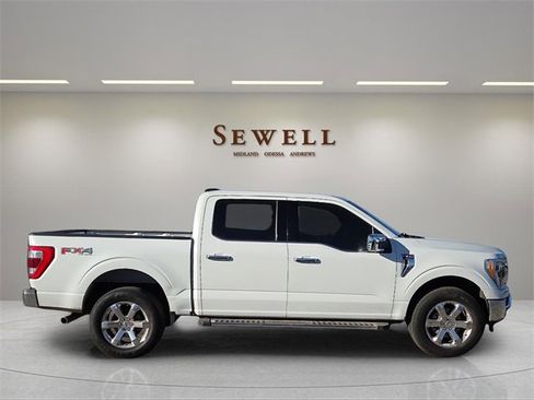 Used 2023 Ford F150 Lariat w/ Trailer Tow Package image 5