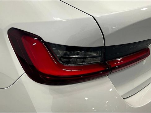 New 2025 BMW 330i Sedan w/ Convenience Package RWD image 32