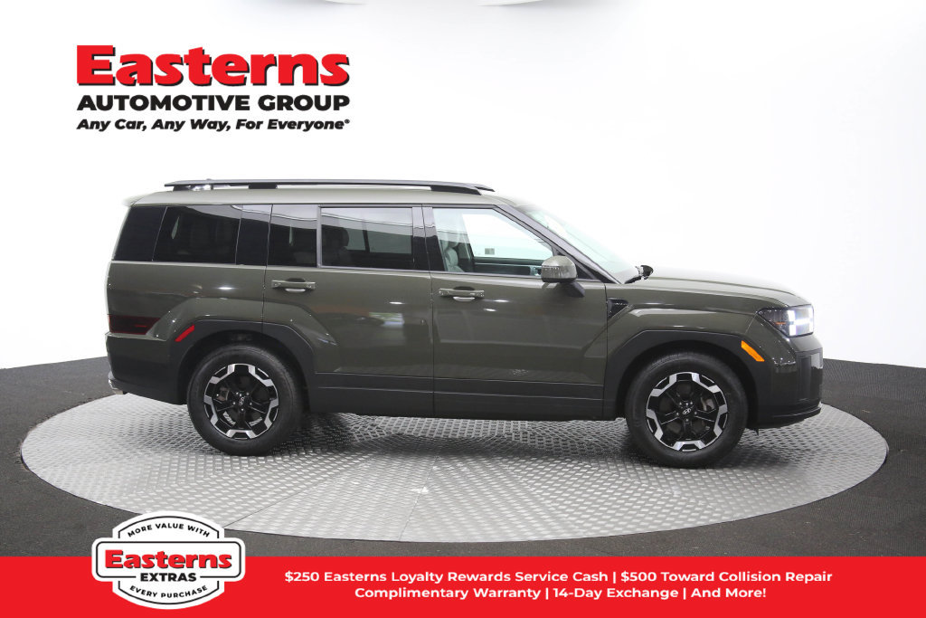 Used 2025 Hyundai Santa Fe SEL FWD image 49