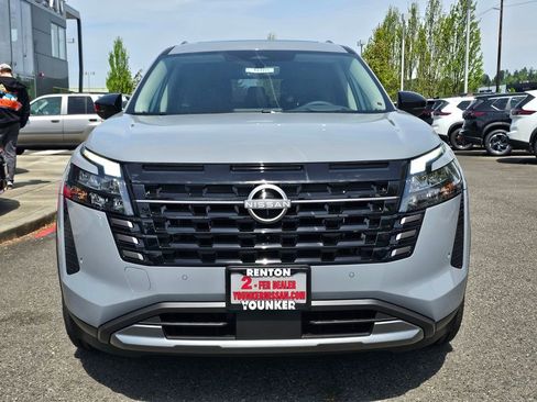 New 2026 Nissan Pathfinder Platinum AWD/4WD image 2