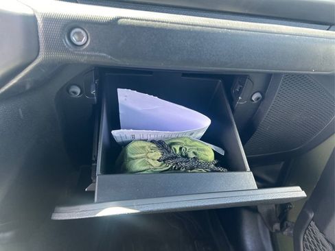 Used 2021 Jeep Gladiator Sport image 31