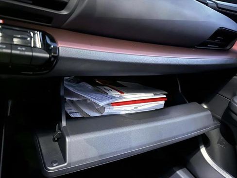 Used 2024 Toyota Prius Prime SE image 27