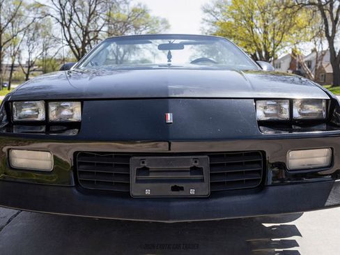 Used 1989 Chevrolet Camaro LT RWD image 13
