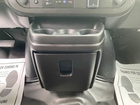 Used 2021 Chevrolet Express 2500 image 21