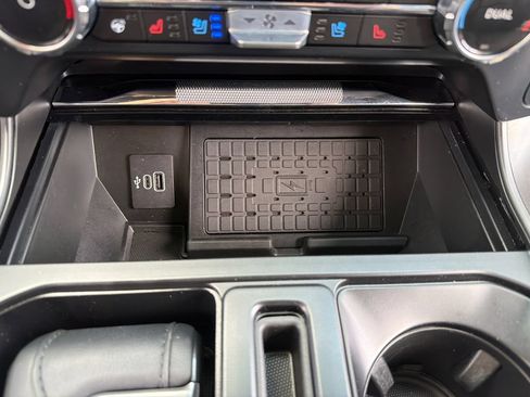 Used 2025 Ford F150 Lariat w/ Equipment Group 501A Mid AWD/4WD image 32
