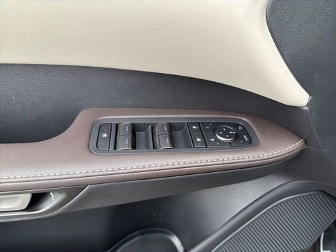 Used 2025 Lexus RX 450h AWD w/ Convenience Package image 12