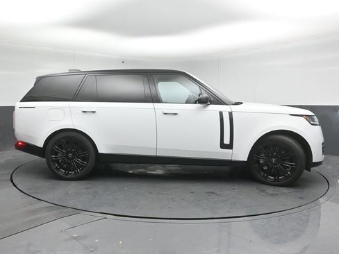 Used 2023 Land Rover Range Rover Long Wheelbase SE AWD/4WD image 6
