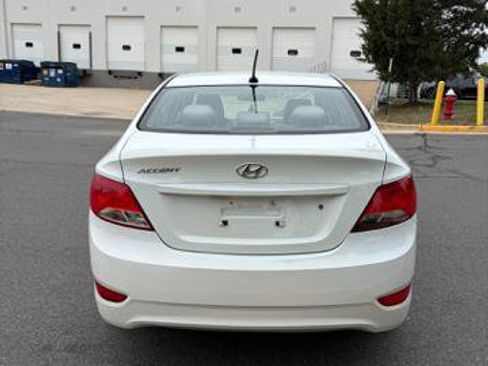 Used 2017 Hyundai Accent SE FWD image 5