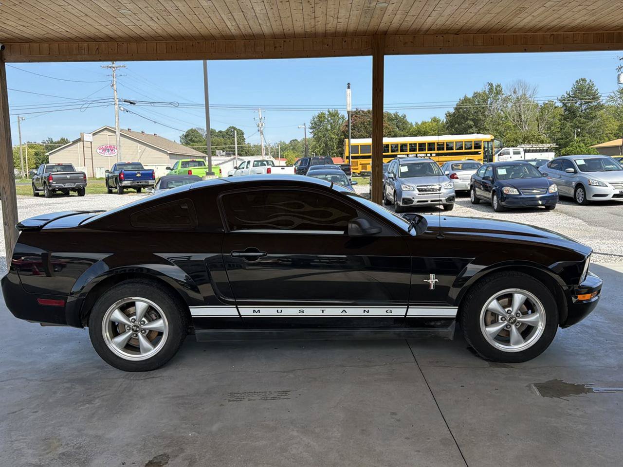 Used 2008 Ford Mustang Premium RWD image 7