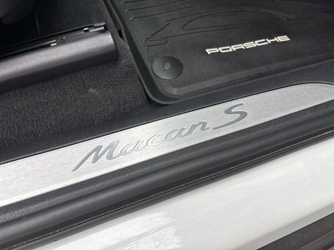 Used 2016 Porsche Macan S AWD/4WD image 38