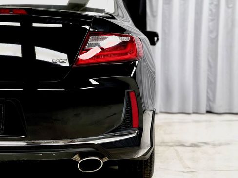 Used 2017 Honda Accord EX-L image 14