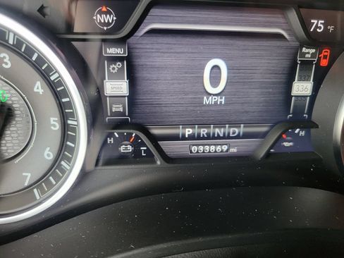Used 2023 RAM 1500 Laramie AWD/4WD image 17