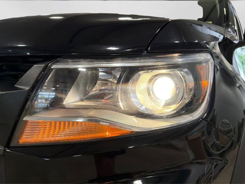 Used 2022 Chevrolet Colorado ZR2 w/ ZR2 Midnight Special Edition AWD/4WD image 13