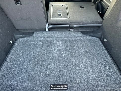 Certified 2022 Volkswagen Taos SE image 15