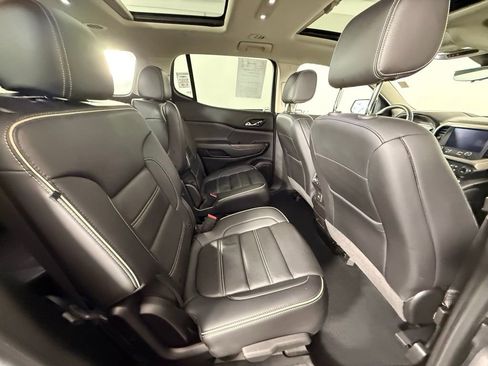 Used 2023 GMC Acadia Denali w/ Black Diamond Edition AWD/4WD image 17