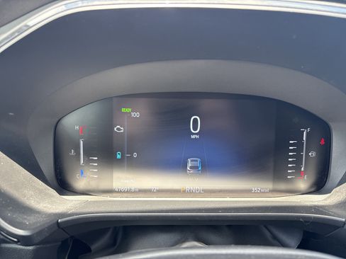 Used 2024 Ford Escape ST-Line Select image 6