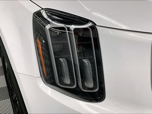 Used 2025 Kia Telluride S AWD/4WD image 35