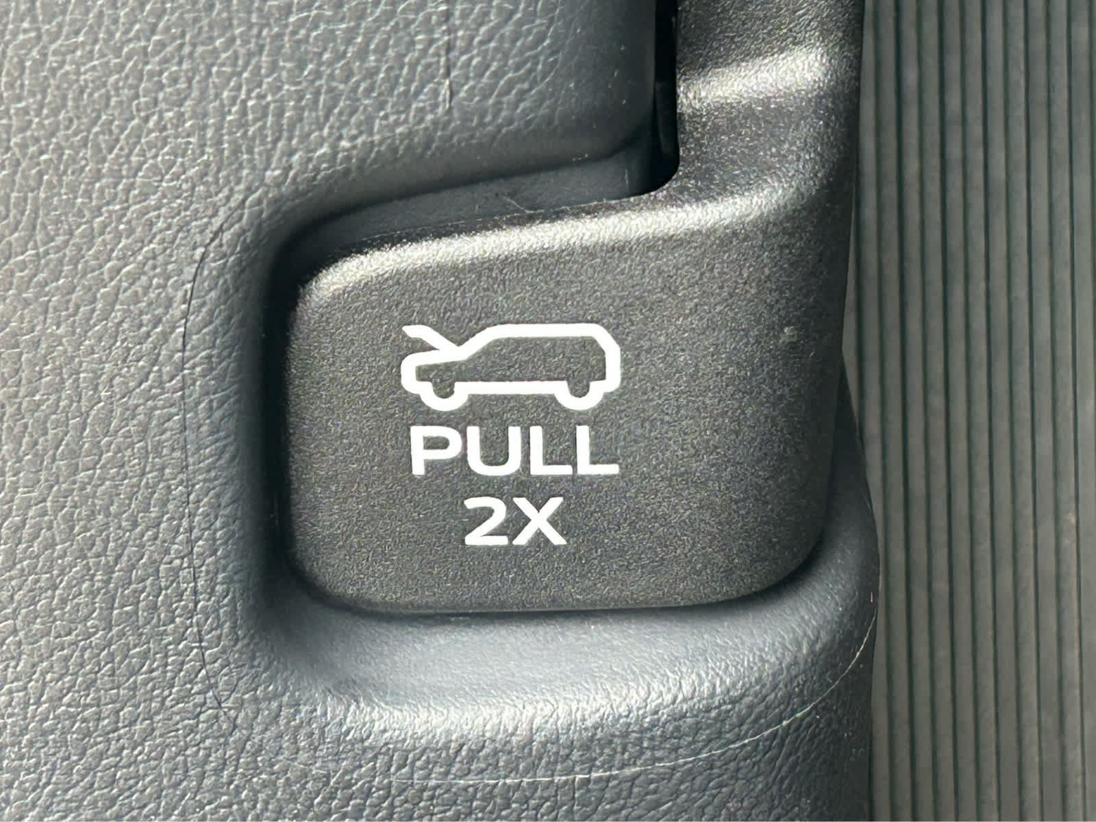 New 2027 Ford Explorer ST w/ Sun And Sound Package AWD/4WD image 25