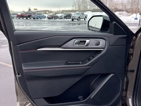 New 2026 Ford Explorer ST-Line w/ ST-Line Street Pack AWD/4WD image 23