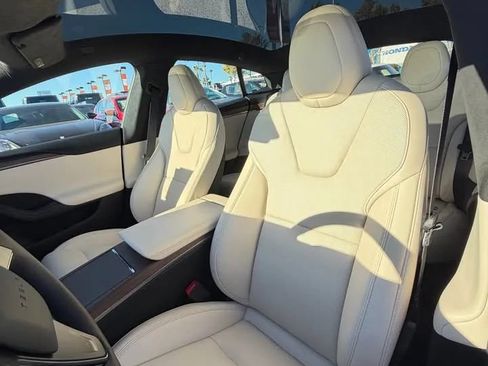 Used 2026 Tesla Model S AWD/4WD image 7