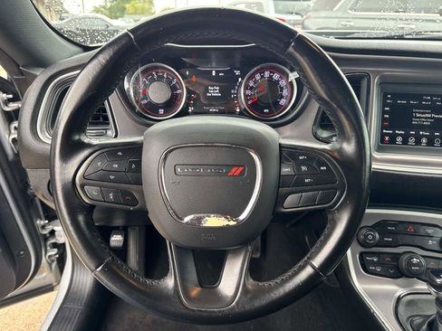 Certified 2022 Dodge Challenger SXT image 21