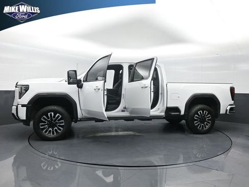 Used 2024 GMC Sierra 2500 AT4 w/ Technology Package image 28